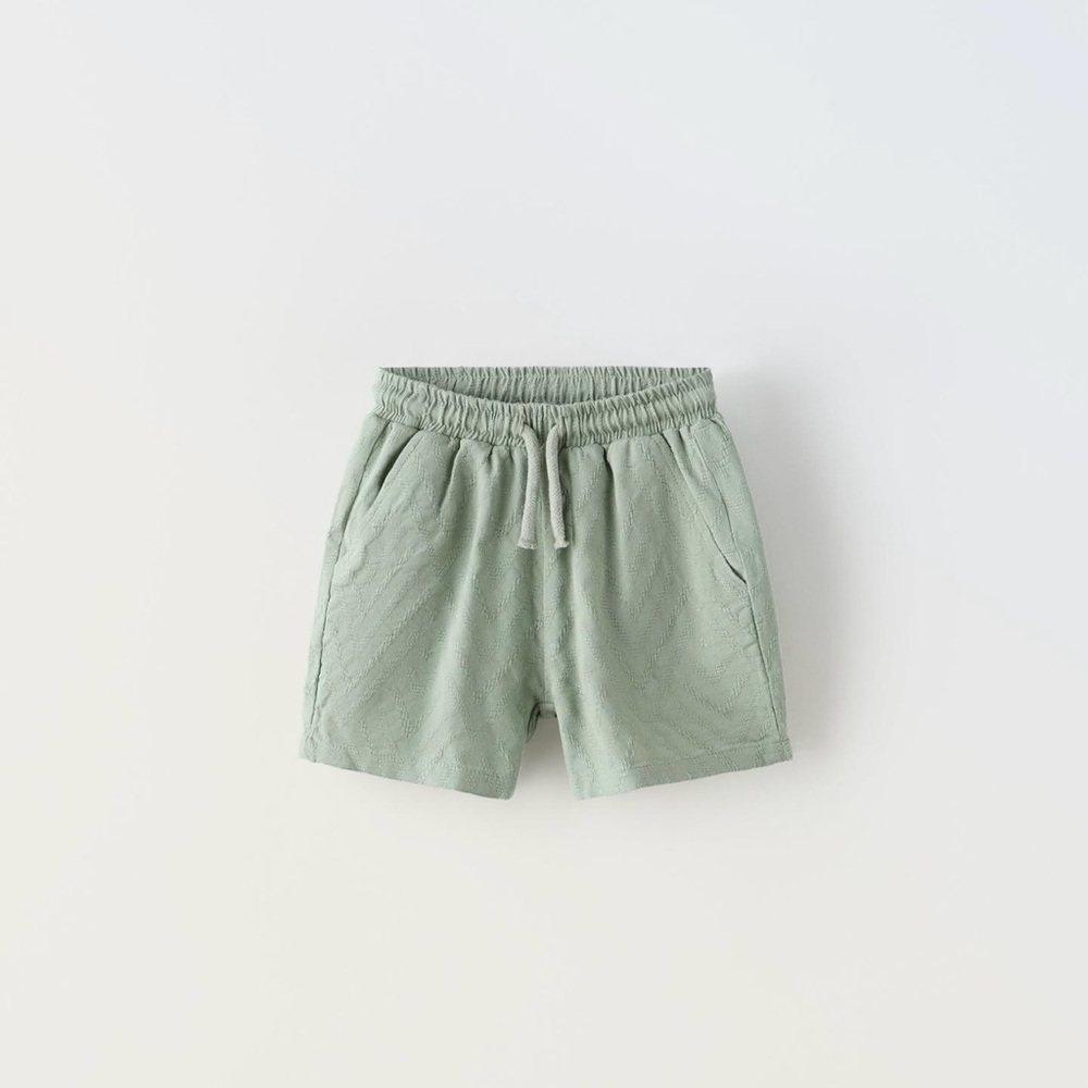 Zara short. 
NWT.
6 years.